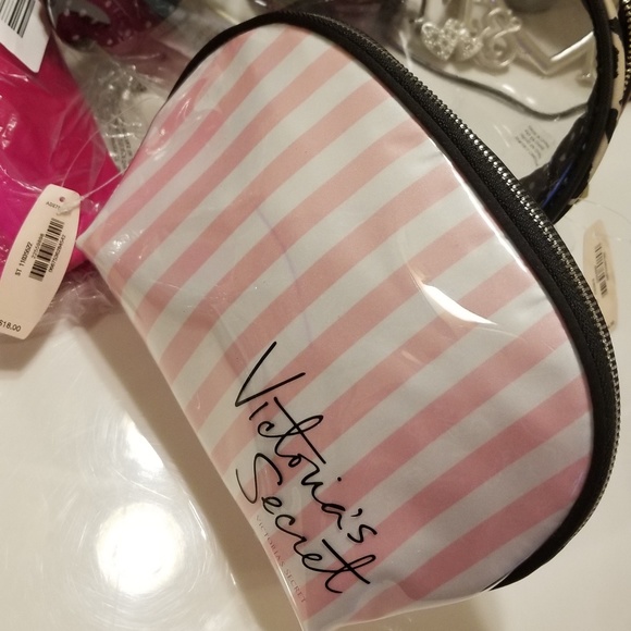 Long lost Victoria Secret - Picture 4 of 7